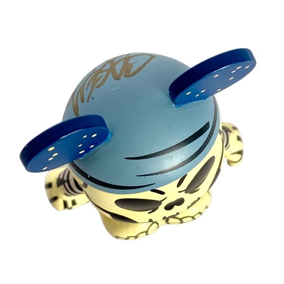 Disney Vinylmation Skeleton Pirates of the Caribbean Series 1 Signed 3in Figure - Picture 5 of 8